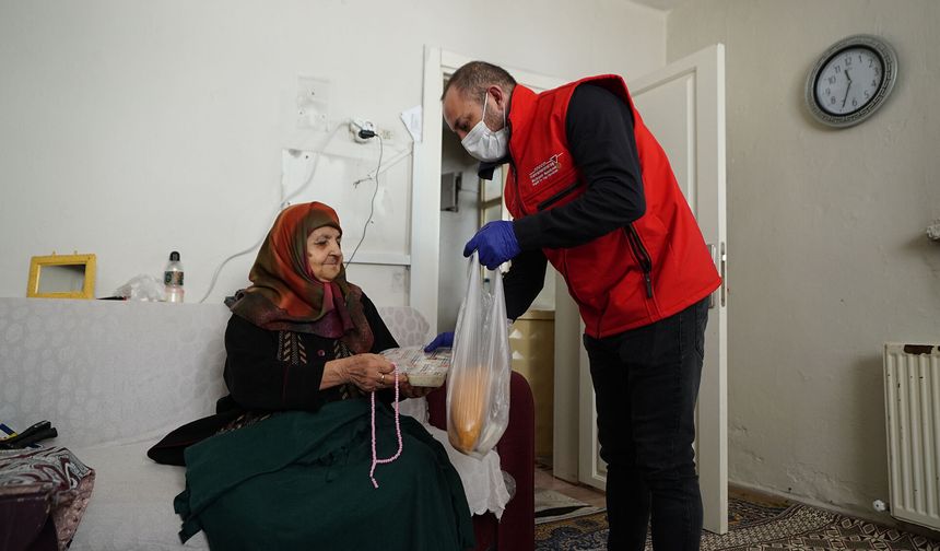 Kahramanmaraş Büyükşehir Ramazan’da da Ulu Çınarların Yanında!