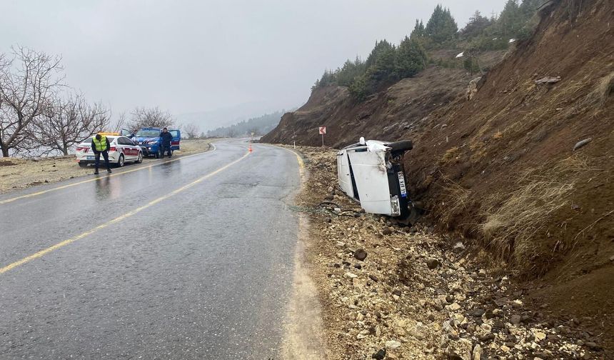 Kahramanmaraş’ta Otomobil Devrildi! 3 Kişi Yaralandı