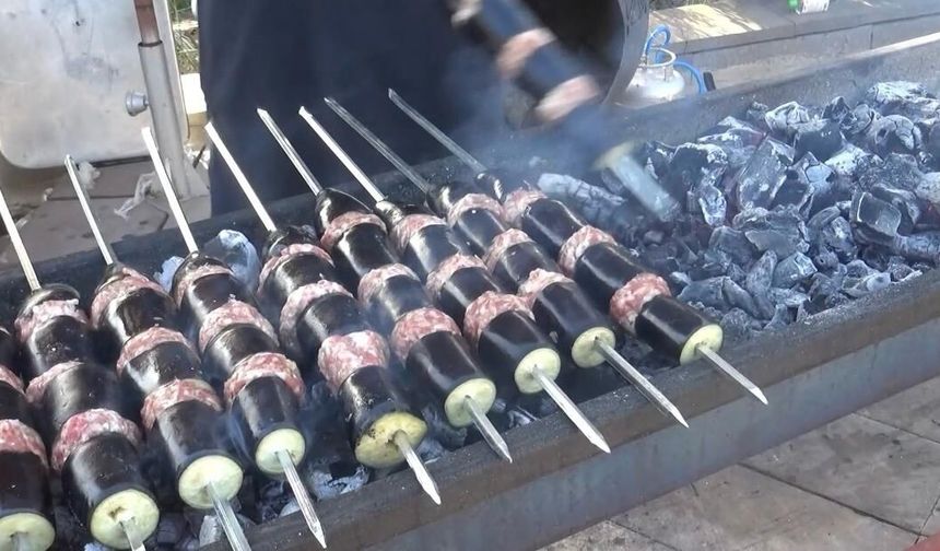 Kahramanmaraş Mutfağının Klasiği Patlıcan Kebabı Ramazan’da Sofralarda