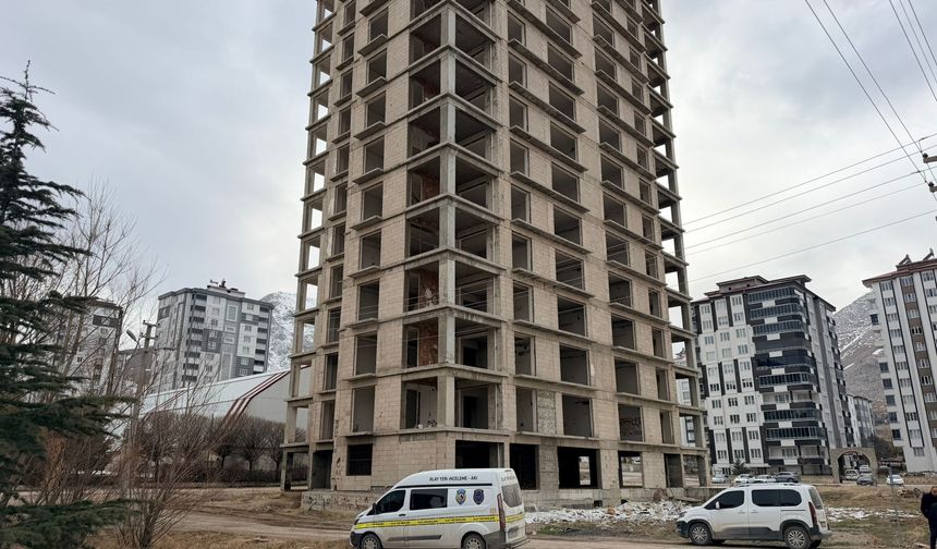 Kahramanmaraş’ta 18 Yaşındaki Genç Kız İnşaattan Atlayarak Hayatını Kaybetti!