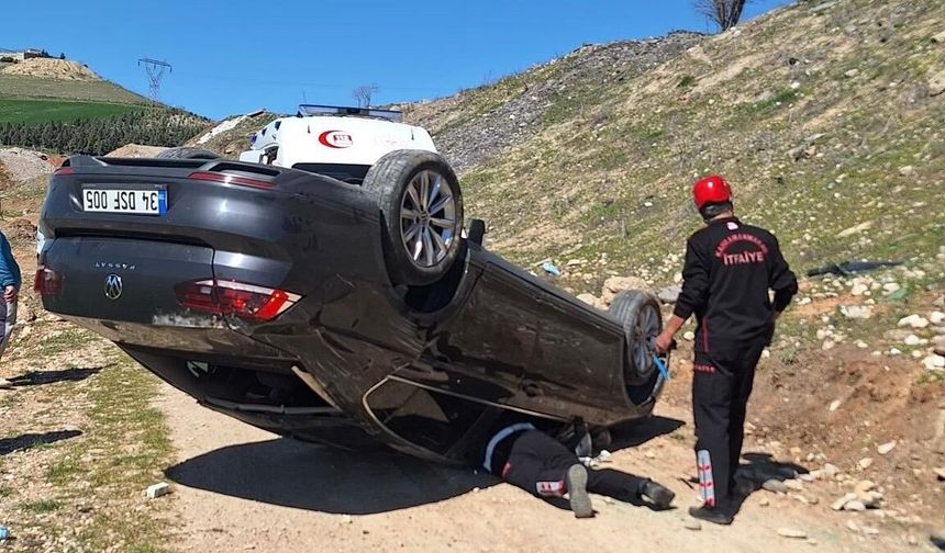 Kahramanmaraş’ta Otomobil Uçuruma Yuvarlandı: 1 Yaralı