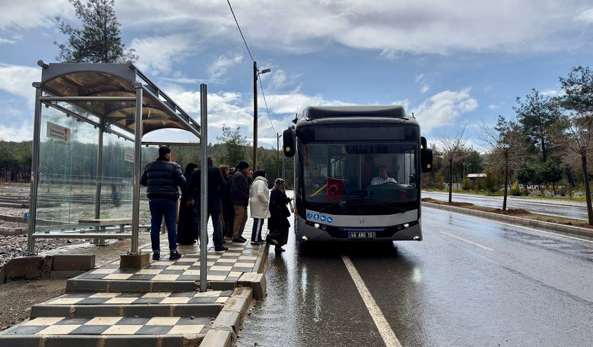 Kahramanmaraş Büyükşehir, Bayramda Mezarlık Ziyaretlerini Ulaşım Desteğiyle Kolaylaştırdı