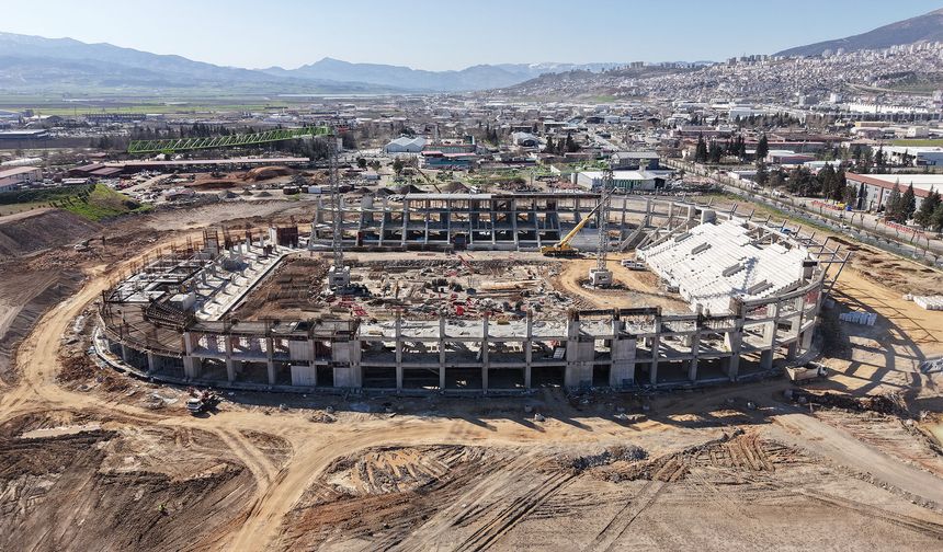 Şehrin Stadyumu Yükseliyor!