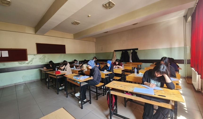 Eşik Projesi’nde Okuduğunu Anlama Yarışmasının Okul Finalleri Tamamlandı!