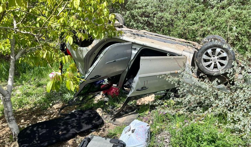 Kahramanmaraş’ta otomobil takla attı: 1 ağır 4 yaralı