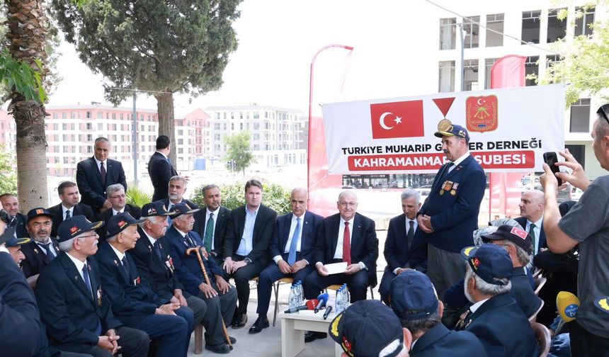 Milli Savunma Bakanı Yaşar Güler Kahramanmaraş’ta temaslarda bulundu!