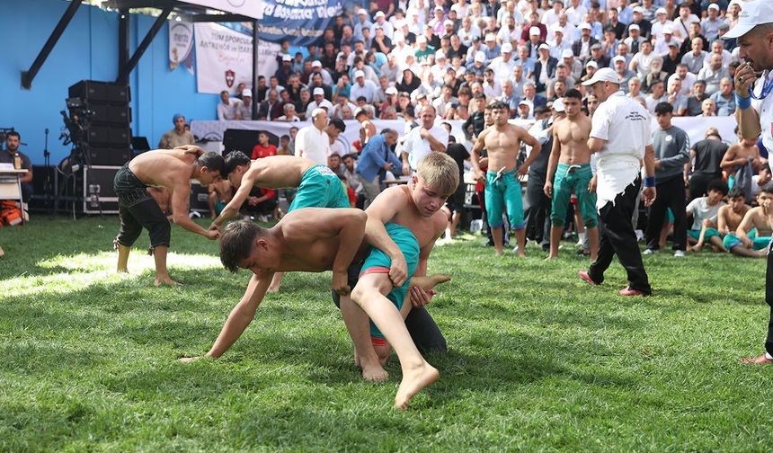 23. Geleneksel Dereköy Karakucak Ve Şalvar Güreş Festivali İçin Geri Sayım Başladı