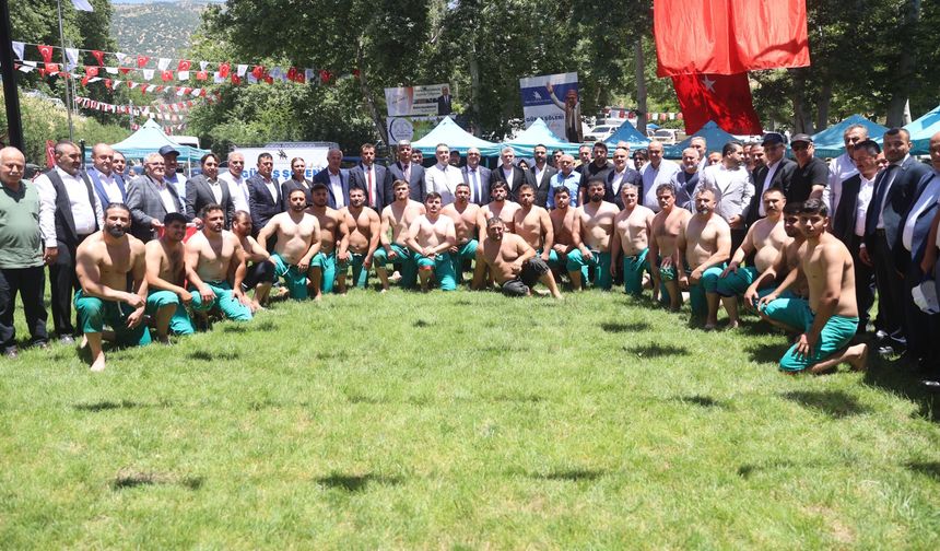 Kahramanmaraş’ta 454 pehlivan Er Meydanında Mücadele Etti