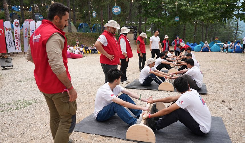 Pusula Maraş Yaz Kampları “Geleneksel Türk Oyunları” ile Başladı!